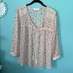 Vince Camuto smock top